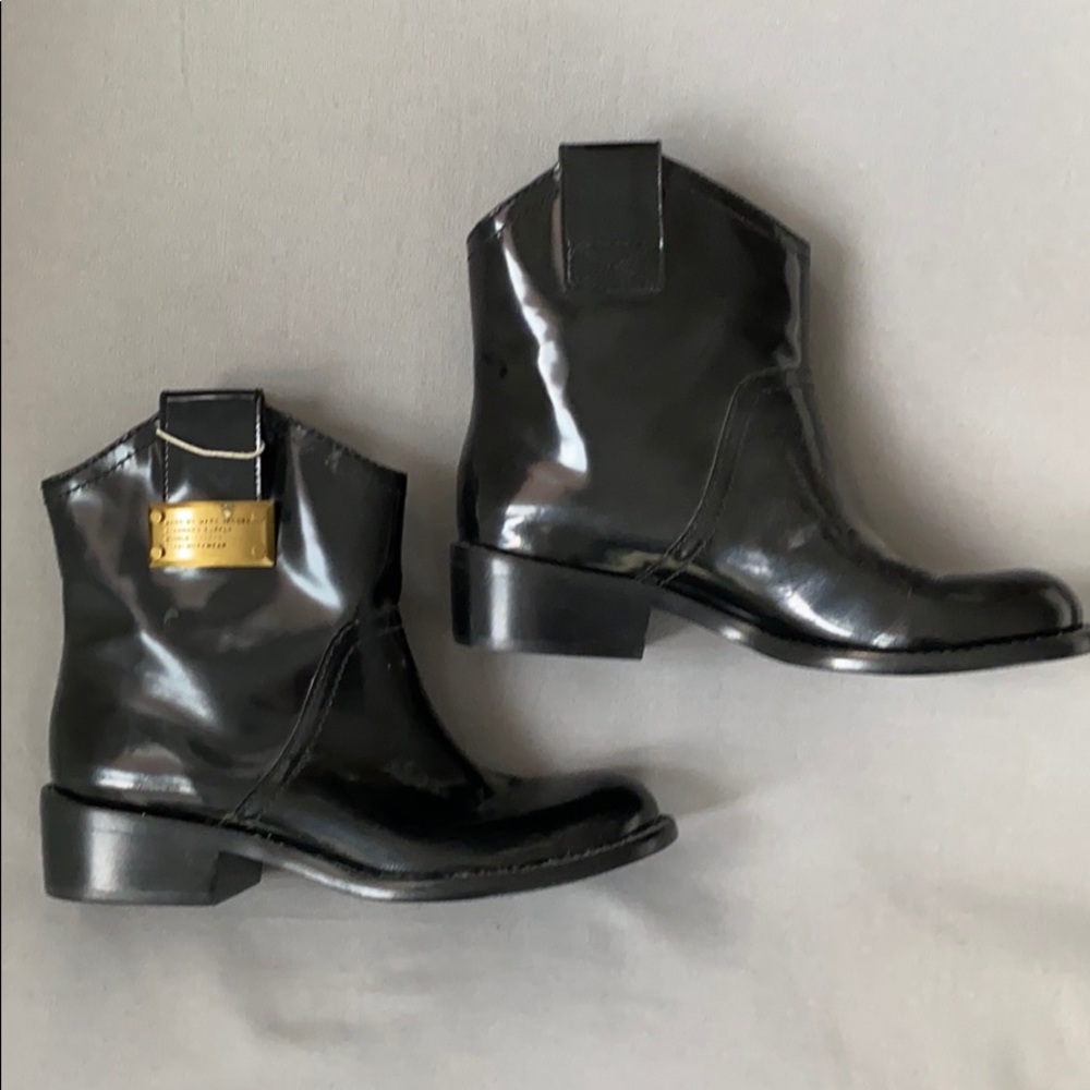 Never worn Marc by Marc Jacobs Boots size 38